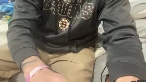 Snapshot of stroking33again chatting on 02/28/26, 04:52 stroking33again online show from 02/28/26, 04:52