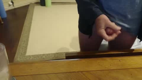 Snapshot of stromg2000 chatting on 12/19/25, 06:26 stromg2000 online show from 12/19/25, 06:26