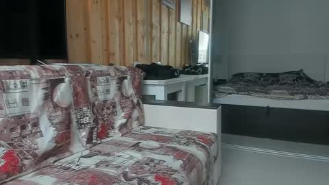 Strong Arni online show from 02/19/25, 07:28