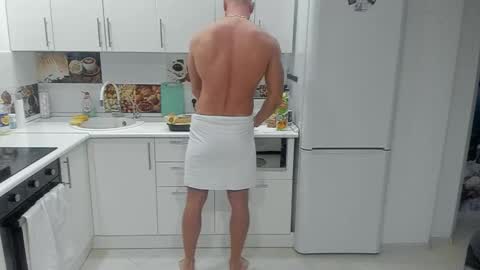 Strong Arni online show from 02/27/25, 04:21