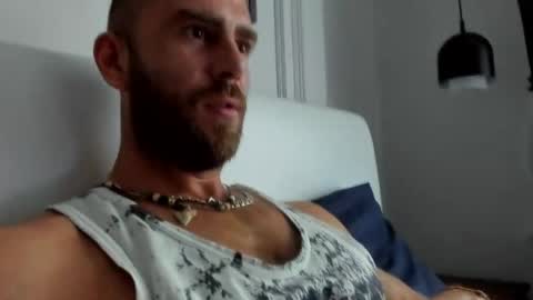 Snapshot of strong_arni chatting on 05/20/26, 06:08 Strong Arni online show from 05/20/26, 06:08