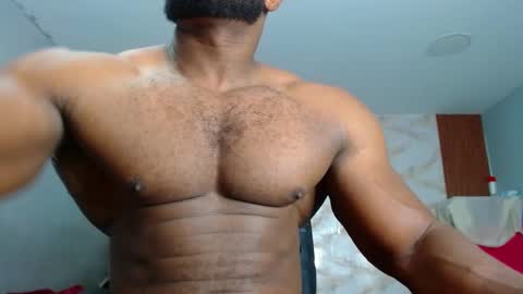 strong_george1 online show from 02/07/25, 12:09