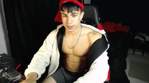 Snapshot of strong_jackxxx chatting on 01/04/25, 04:44 Daddy Jack online show from 01/04/25, 04:44