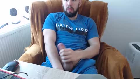 Snapshot of strongcoffee10 chatting on 03/07/26, 08:55 StrongCoffee online show from 03/07/26, 08:55