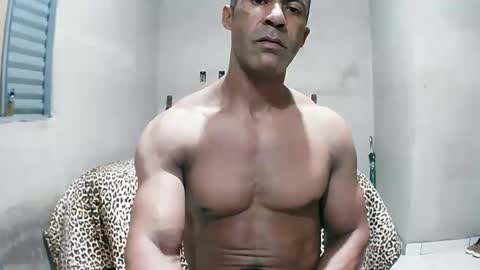 strongdaddyfantastic online show from 04/15/26, 03:13