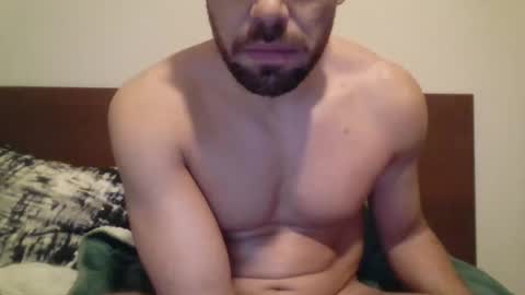 Snapshot of strongfitguy chatting on 12/03/24, 01:19 Handsome guy online show from 12/03/24, 01:19