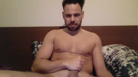 Snapshot of strongfitguy chatting on 01/19/25, 10:49 Handsome guy online show from 01/19/25, 10:49