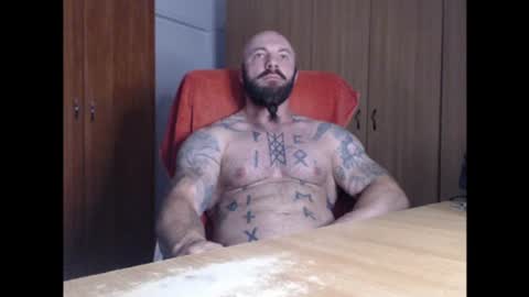 Snapshot of strongivan chatting on 06/14/26, 05:20 StrongIvan online show from 06/14/26, 05:20