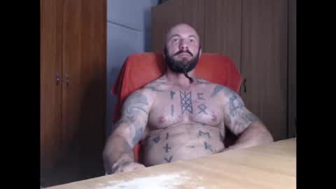 Snapshot of strongivan chatting on 06/14/26, 05:37 StrongIvan online show from 06/14/26, 05:37