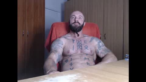 Snapshot of strongivan chatting on 06/16/26, 04:15 StrongIvan online show from 06/16/26, 04:15