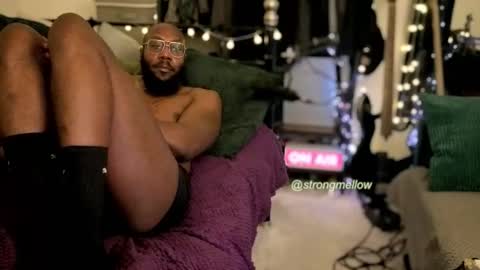 strongmellow online show from 11/06/25, 07:04