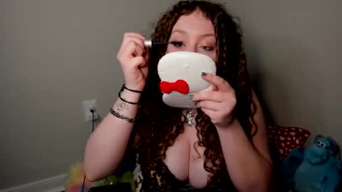 Strwbby online show from 11/18/25, 03:45