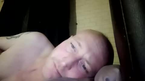 stu_art83 online show from 04/19/26, 07:38