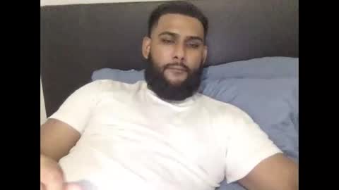 Snapshot of stuckinthe222 chatting on 11/01/25, 03:19 stuckinthe222 online show from 11/01/25, 03:19