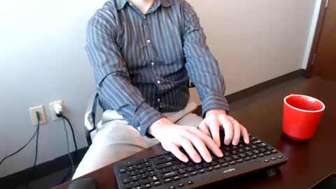 Snapshot of studbro41 chatting on 03/11/25, 04:40 studbro41 online show from 03/11/25, 04:40