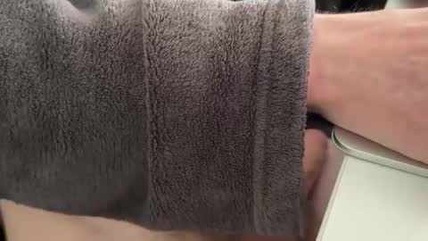 Snapshot of studentcurious chatting on 10/20/25, 01:33 CuriousStudentBi online show from 10/20/25, 01:33