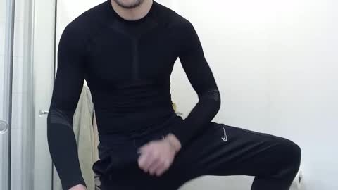 Stud From Paris online show from 03/12/26, 05:52