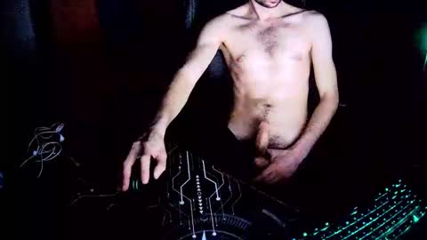 Snapshot of studply7 chatting on 02/19/25, 05:38 studply7 online show from 02/19/25, 05:38