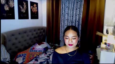 Snapshot of studqueendomi chatting on 04/19/26, 03:55 studqueendomi online show from 04/19/26, 03:55