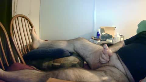 Snapshot of stugots42 chatting on 12/24/24, 04:11 stugots42 online show from 12/24/24, 04:11