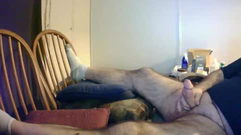 Snapshot of stugots42 chatting on 01/19/25, 04:04 stugots42 online show from 01/19/25, 04:04