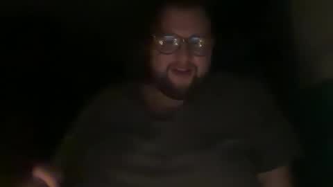 Snapshot of stungbyeros chatting on 12/22/24, 02:28 Eros online show from 12/22/24, 02:28