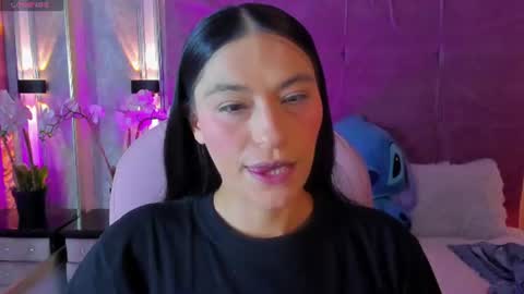 Snapshot of stusha chatting on 06/21/26, 01:03 Stusha online show from 06/21/26, 01:03