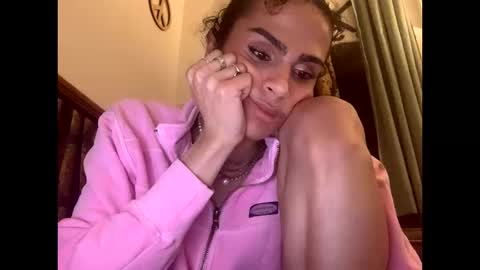 Snapshot of stxllaxcx chatting on 10/13/25, 02:11 stxllaxcx online show from 10/13/25, 02:11