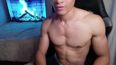 stylish man online show from 05/04/26, 10:50