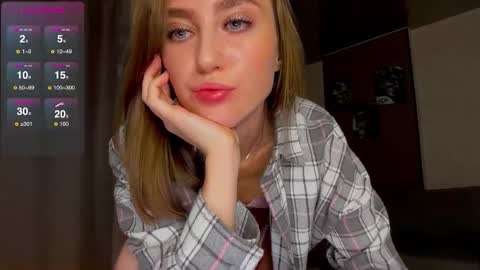 Snapshot of su_11111 chatting on 11/22/25, 06:29 LINA online show from 11/22/25, 06:29