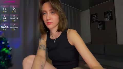 Snapshot of su_11111 chatting on 12/23/25, 05:16 LINA online show from 12/23/25, 05:16