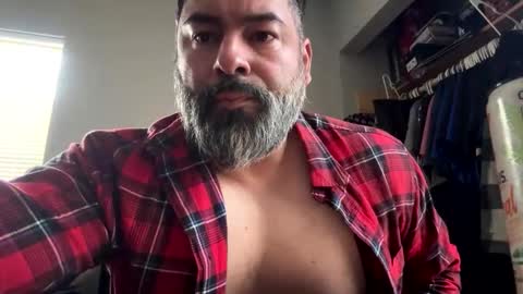 Snapshot of suavecito67 chatting on 02/14/26, 04:26 suavecito67 online show from 02/14/26, 04:26