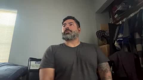 Snapshot of suavecito67 chatting on 03/13/26, 01:45 suavecito67 online show from 03/13/26, 01:45