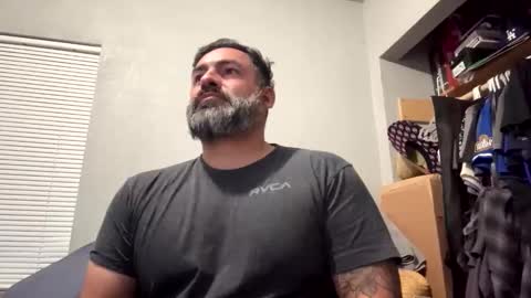 Snapshot of suavecito67 chatting on 03/18/26, 02:47 suavecito67 online show from 03/18/26, 02:47