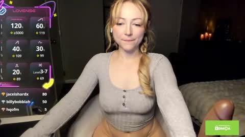 Button online show from 10/08/25, 09:45