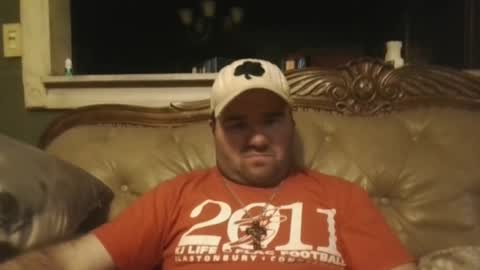 Snapshot of sub_michael41 chatting on 10/22/25, 01:28 sub_michael41 online show from 10/22/25, 01:28
