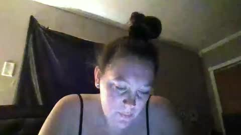 Snapshot of subbabe89 chatting on 05/13/26, 01:08 subbabe89 online show from 05/13/26, 01:08