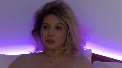 Carla online show from 09/26/25, 07:56