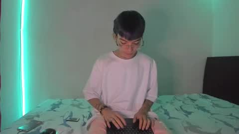 nico online show from 01/10/25, 02:55