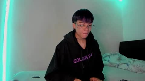 nico online show from 02/07/25, 03:52