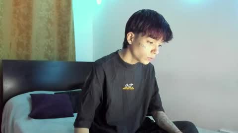 Snapshot of submissive_boyy_ chatting on 01/13/26, 05:07 nico online show from 01/13/26, 05:07