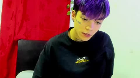 Snapshot of submissive_boyy_ chatting on 06/29/26, 08:31 nico online show from 06/29/26, 08:31