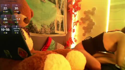 Snapshot of submissive_gh1 chatting on 12/28/24, 04:41 sofhia online show from 12/28/24, 04:41