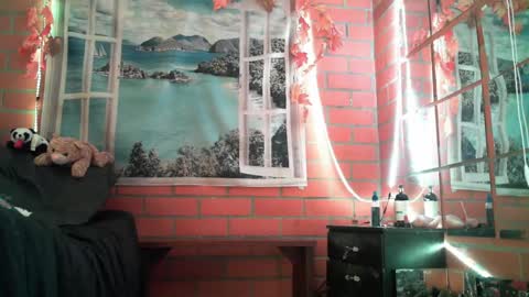 Snapshot of submissive_gh1 chatting on 10/17/25, 03:10 sofhia online show from 10/17/25, 03:10