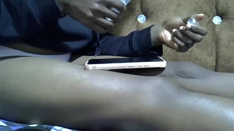 Snapshot of submissive_slut001 chatting on 01/12/25, 10:22 submissive_slut001 online show from 01/12/25, 10:22