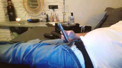 Snapshot of submissivguy chatting on 10/06/25, 06:16 submissivguy online show from 10/06/25, 06:16