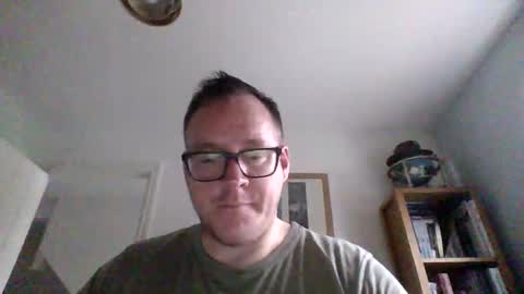 Snapshot of subpig84 chatting on 04/11/26, 08:40 Sub Male online show from 04/11/26, 08:40