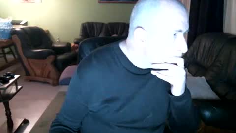Snapshot of subrender chatting on 03/03/25, 04:56 subrender online show from 03/03/25, 04:56