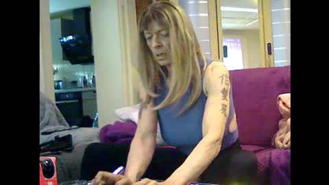 Snapshot of subsissybianca chatting on 05/01/26, 09:03 subsissybianca online show from 05/01/26, 09:03