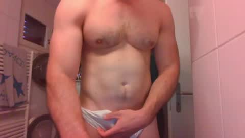 Snapshot of subsl4ve1998 chatting on 06/18/26, 03:38 subsl4ve1998 online show from 06/18/26, 03:38